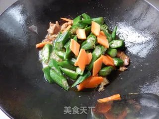 秋葵炒肉