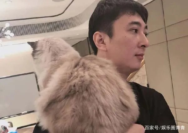 王思聪总爱diss杨超越，这是为什么呢？莫非是嫌弃她的出身？