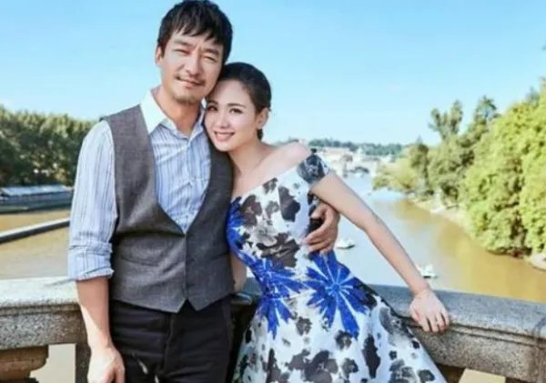 程莉莎的年龄是多少？