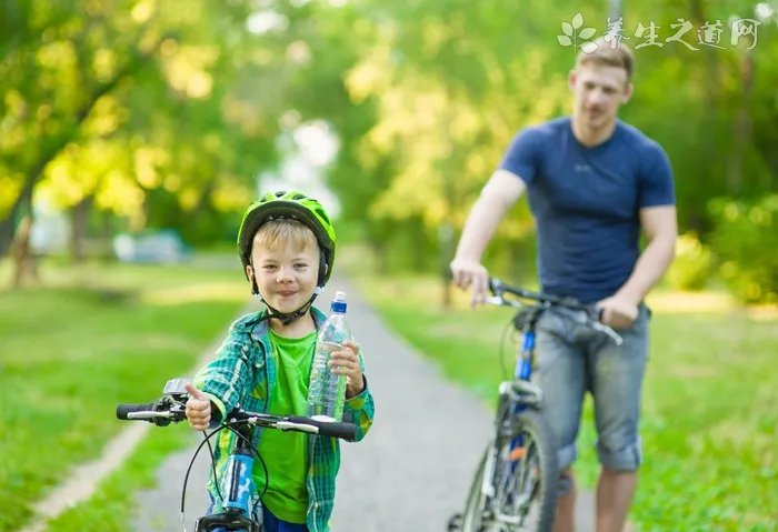 大兴种出超大西瓜 夏日吃西瓜的禁忌