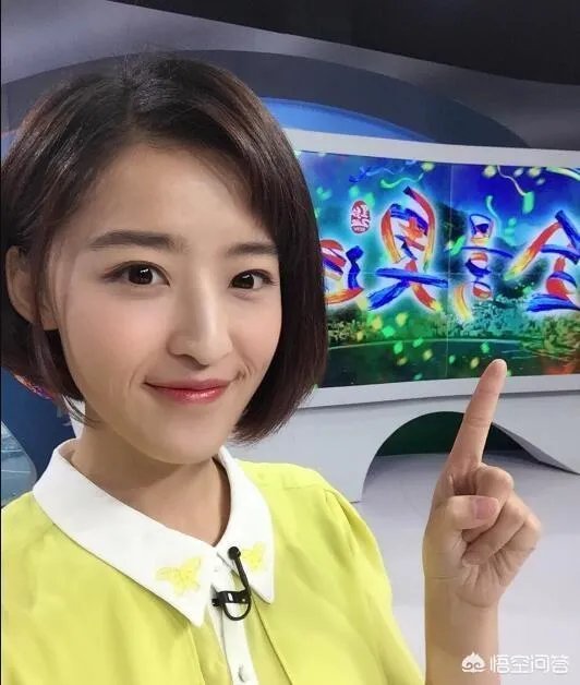 世界杯解说团中杨茗茗是什么来头？为什么能和众多名嘴同框？
