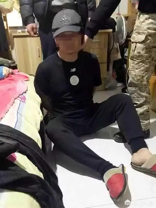 男子“八进宫”在派出所痛哭，老婆每次说同一句话“我们等你回来”，这事你怎么看？