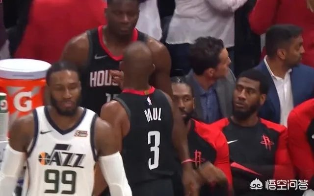 火箭和爵士季后赛G4赛后，哈登怒视球场，保罗则鼓励板凳席上的球员，你怎么看？