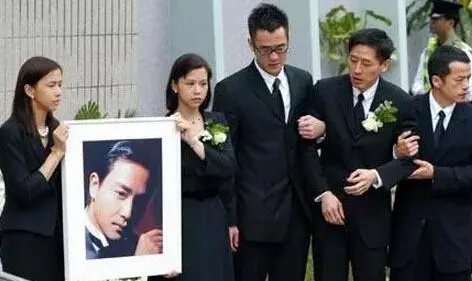 失去张国荣的唐鹤德现在过得怎么样？