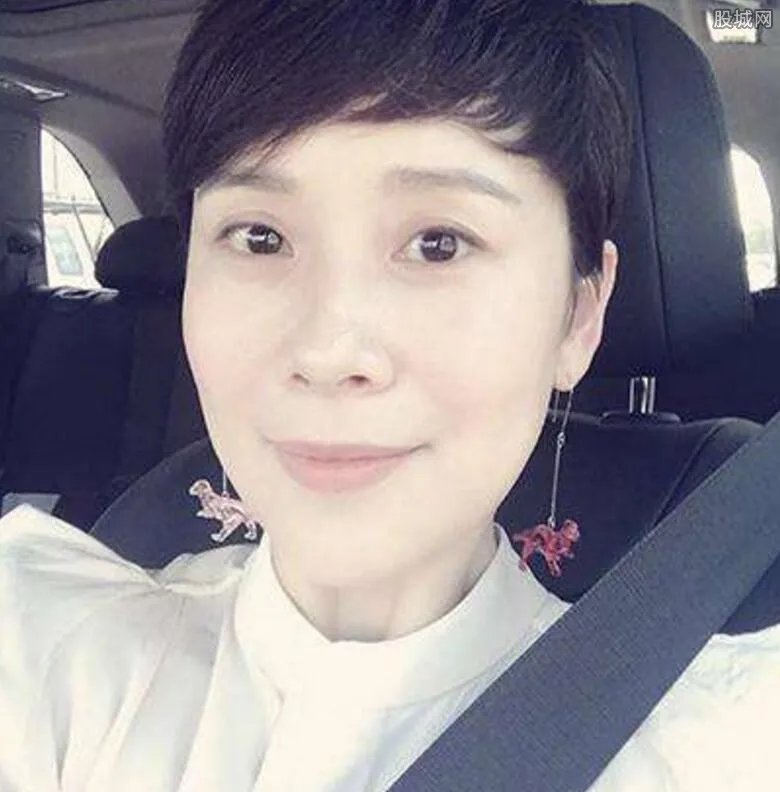 海清的助理是谁 为什么海清对助理这么好