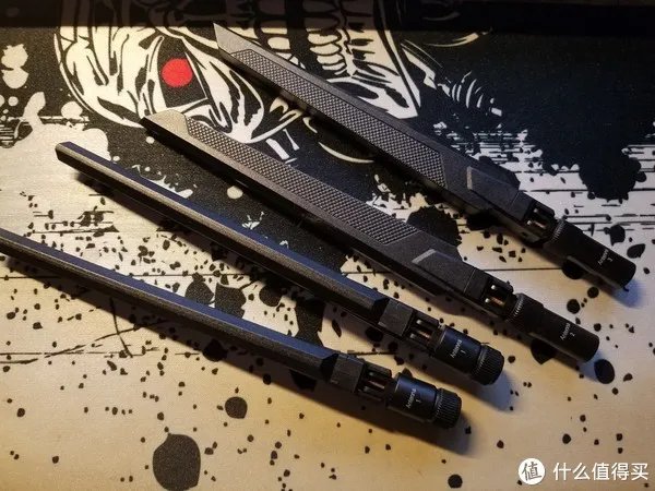 XR500电竞显示器和AC88U简单对比