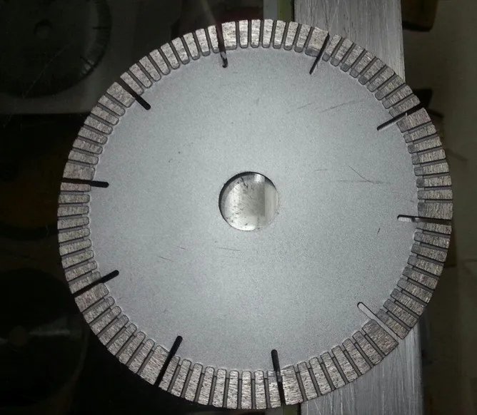 陶瓷用什么切割