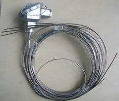 使用集热式恒温磁力搅拌器时，热电偶能不弯曲？热电偶能不能碰到加热器的底部？