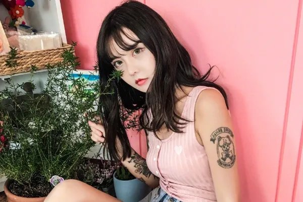 小猪先生高调宣布结婚消息，韩安冉为何表示强烈反对？