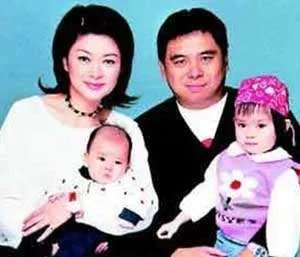 吉雪萍的女儿的图片