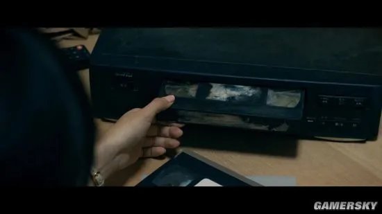 《贞子大战伽椰子》新预告吓到肝颤 两大女鬼对决