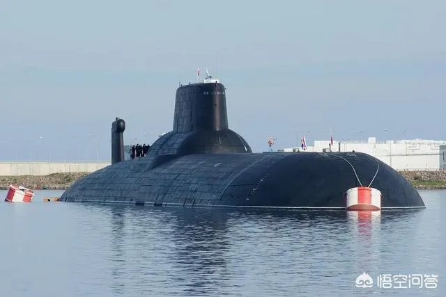 台风级战略导弹核潜艇是怎样出海的?