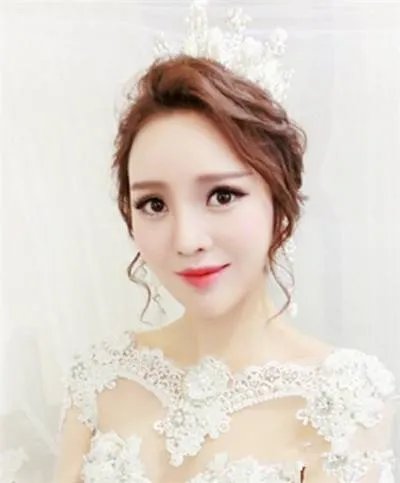 新娘简单发型图片大全 不同身型的新娘如何打造发型
