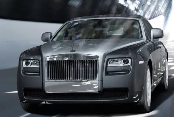 劳斯莱斯为什么比宾利贵