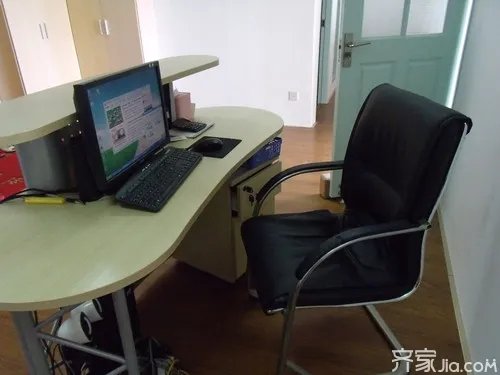 二手电脑桌椅哪家好 二手电脑桌椅回收价格详解