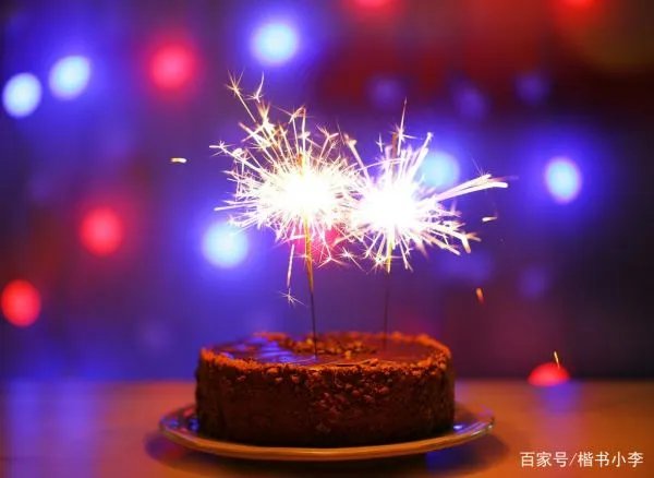 蛋糕烟火如何点