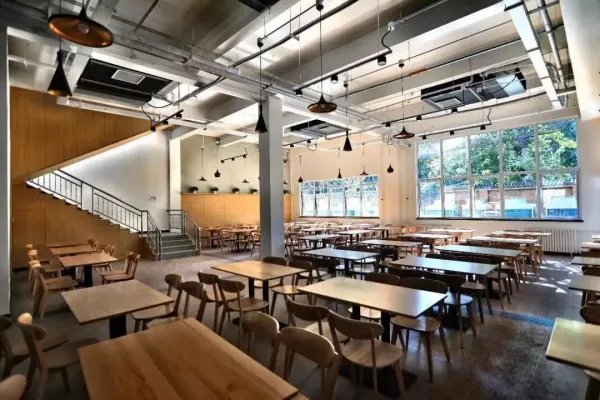 中国传媒大学为什么被称为“海底捞大学”?