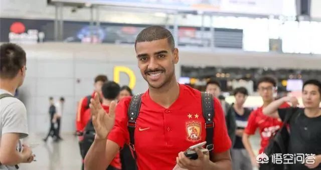 广州恒大出征客战大连一方，被禁赛的阿兰为什么也随队出征？