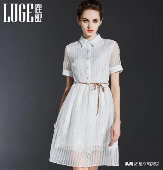 大家能否推荐下适合职场女性的服装品牌？穿上走路带风那种？