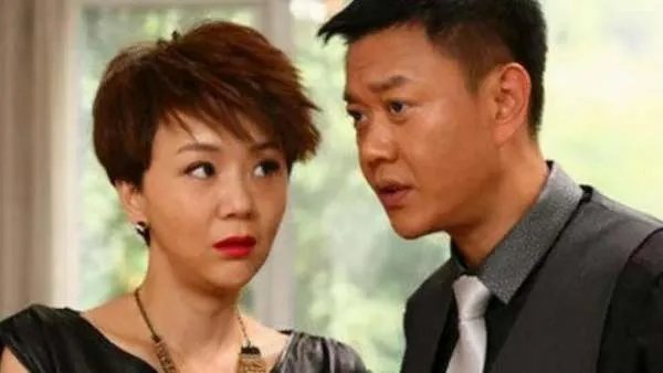 他演戏时一直不火,无奈跑去做生意,如今王思聪都高看他一眼,他是谁?