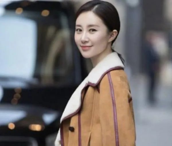 舒畅为刘亦菲庆生,两人当初是怎样认识的?