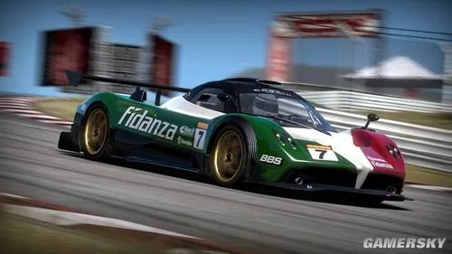 《极品飞车13:变速》配置要求及新车画面公布