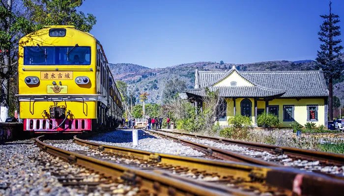 火车票退票要扣多少手续费 火车票退票要扣多少手续费2022