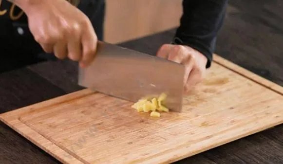 鸡脚怎么做才好吃