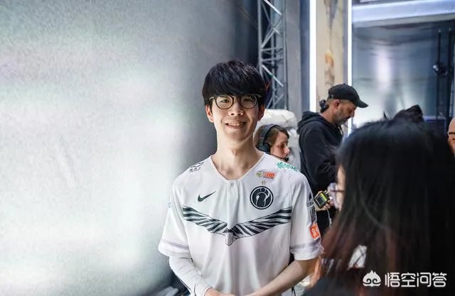 IG和FPX全部晋级四强，冠军稳了吗？谁是最大的挑战？