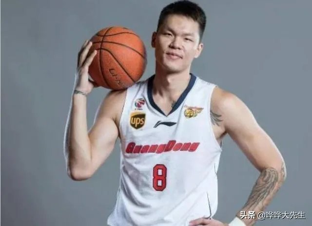 中国男篮主帅李楠在球员时期什么水平?和朱芳雨相比怎么样?