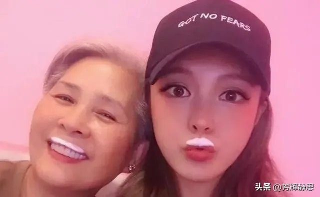 明知对方绯闻不断,周扬青为何还与罗志祥谈了9年恋爱?他们究竟都图对方什么?