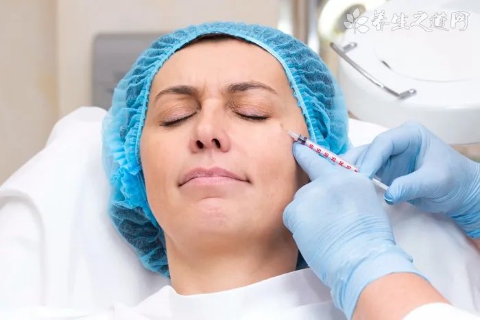 皮肤晒黑抹什么护肤品 全身美白要这样