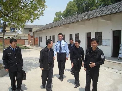 西安退休局长遇害  凶手痛哭流涕大喊“你害了我一辈子”