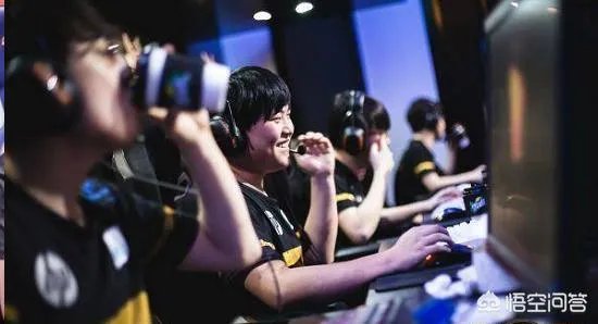 《英雄联盟》VG对阵RNG，VG大优势领先竟打了50分钟，对此你怎么看？