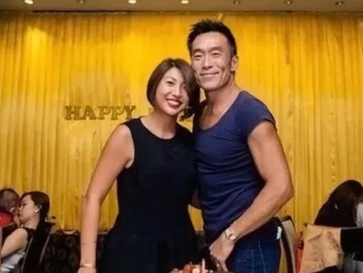 郑浩南现任老婆是谁,郑浩南多少岁及资料