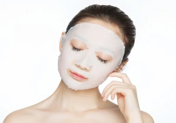 敷面膜的最佳时间 一天中哪个时间适合敷面膜