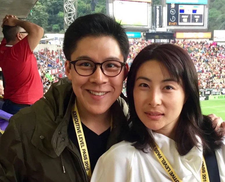 霍启刚跟郭晶晶明明很有钱，为何生活过得很朴素？