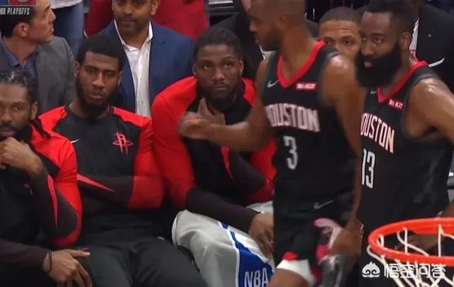 火箭和爵士季后赛G4赛后，哈登怒视球场，保罗则鼓励板凳席上的球员，你怎么看？