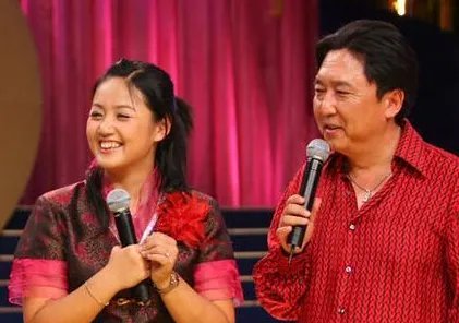 郭德纲经常拿于谦的老婆开玩笑，于谦的老婆会不会生气呢