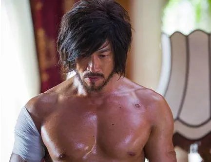 伍思凯儿子被逮捕情况如何?