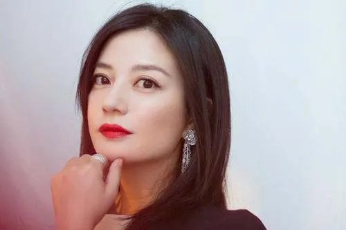 迅速否认离婚，赵薇为什么这么急？