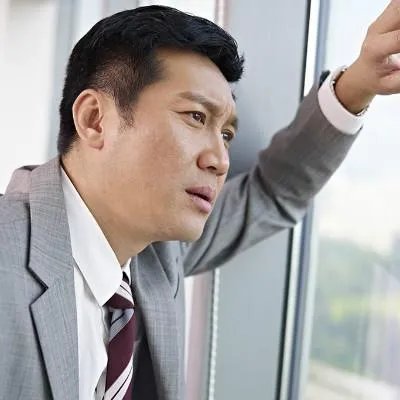 左肋下疼痛是什么原因