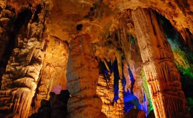 重庆出发3天自驾游攻略求推荐？