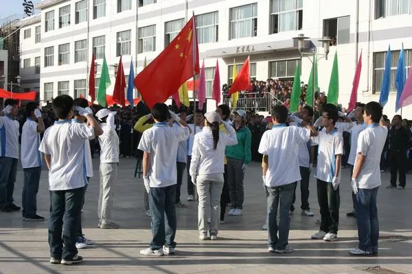 陕西米脂发生恶性砍学生事件嫌疑犯抓了没？