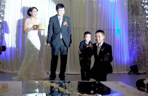 北京婚礼司仪一般多少钱    婚礼司仪应该具备什么条件