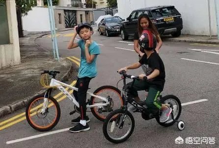 张柏芝大儿子Lucas已经12岁了,单身妈妈是怎样的存在?