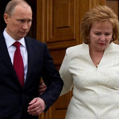 普京现左老婆照片曝光 卡巴耶娃曾是体操玉女