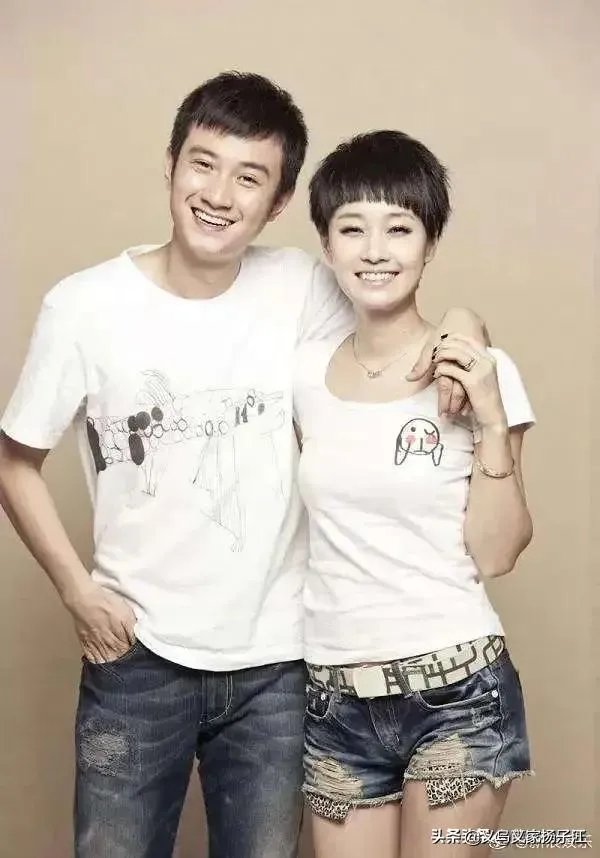 情侣之间谈恋爱，怎么称呼才合适？