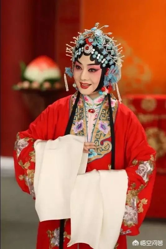 如何评价李胜素？