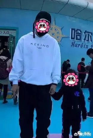 如何看待李小璐彻夜未归后马苏的解释?